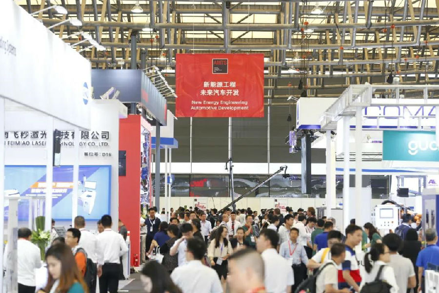 图5 AMTS 2019现场 未来汽车开发展区.jpg